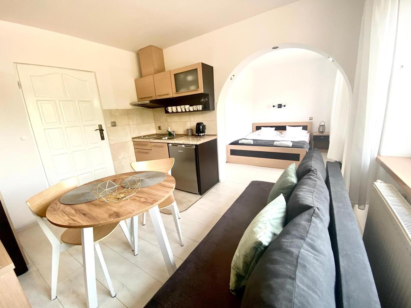 Skalny Apartamenty, Pokoje Ogrodzieniec Ngoại thất bức ảnh